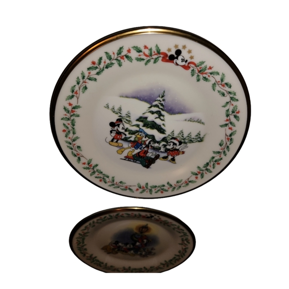 NEW 2pcs Lenox Holiday Disney Mickey Mouse Christmas Disney 2pc salad pl… - Picture 7 of 11